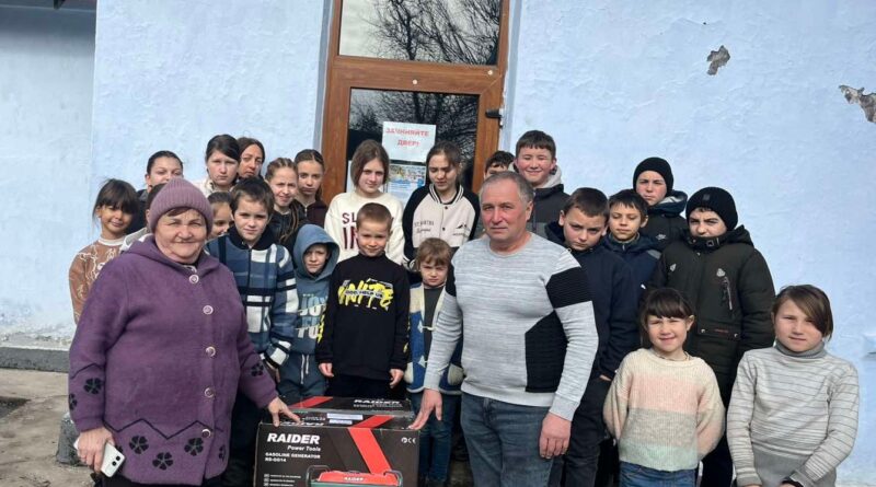 НОВИНИ ГРОМАД: БЛАГОДІЙНИЙ ФОНД «ПІВДЕННИЙ – БЕРЕГ» ПЕРЕДАВ ДВА ГЕНЕРАТОРИ БЕССАРАБСЬКІЙ ГРОМАДІ