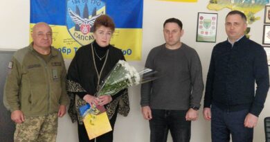 ВІЧНА СЛАВА ГЕРОЮ: У БОЛГРАДСЬКІЙ РДА ВРУЧИЛИ ПОСМЕРТНУ НАГОРОДУ МАТЕРІ ОЛЕКСАНДРА ШАМШУРІНА