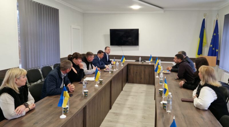 РОБОЧИЙ ВІЗИТ ОЛЕКСАНДРА ЛОНЧАКА ДО БОЛГРАДСЬКОГО РАЙОНУ: ПРОДОВЖЕННЯ ДІАЛОГУ ТА КОНКРЕТНІ КРОКИ РОЗВИТКУ ОСВІТИ