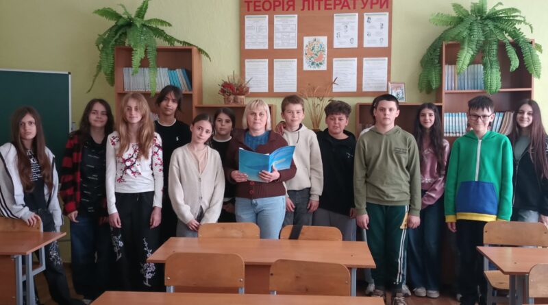 У ЛІЦЕЯХ БОЛГРАДА ПРОВЕЛИ БЕСІДИ ПРО ЗАГРОЗИ ВОРОЖОГО ВЕРБУВАННЯ ПІДЛІТКІВ