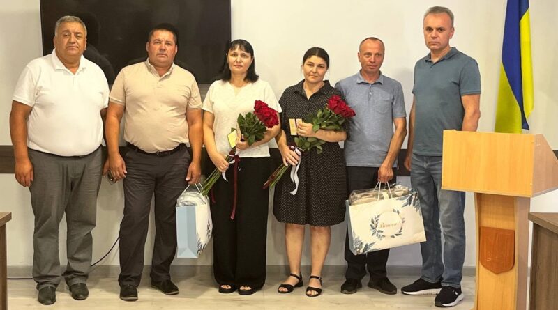 У БУДЖАЦЬКІЙ ГРОМАДІ ВІДЗНАЧИЛИ БАГАТОДІТНИХ МАТЕРІВ ДЕРЖАВНОЮ НАГОРОДОЮ «МАТИ-ГЕРОЇНЯ»