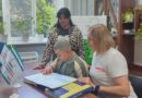 НОВИНИ ГРОМАД: ДИТИНА З БЕССАРАБСЬКОЇ ГРОМАДИ ОТРИМАЛА ПОСІБНИКИ ШРИФТОМ БРАЙЛЯ